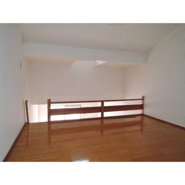 apartment あずま町