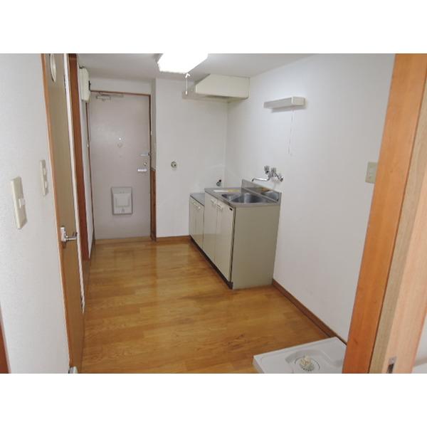 apartment あずま町