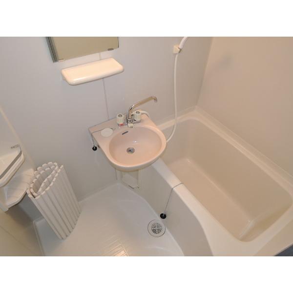 apartment あずま町