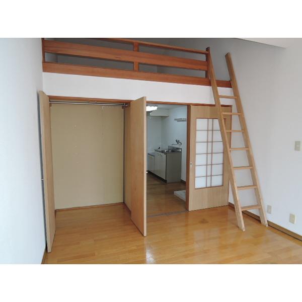 apartment あずま町