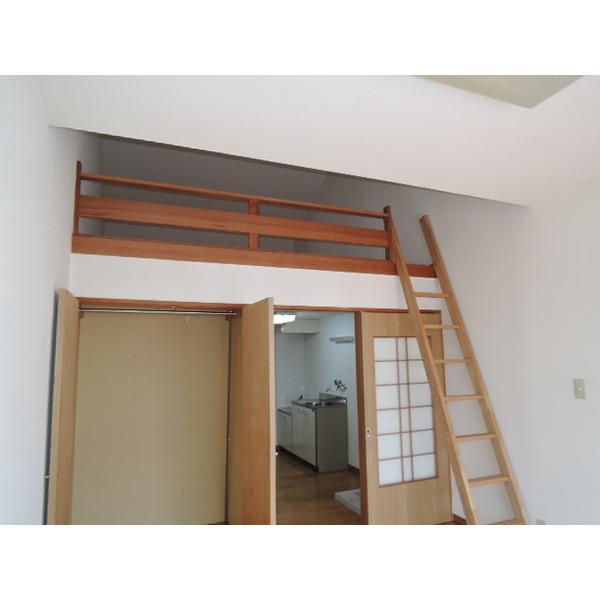 apartment あずま町