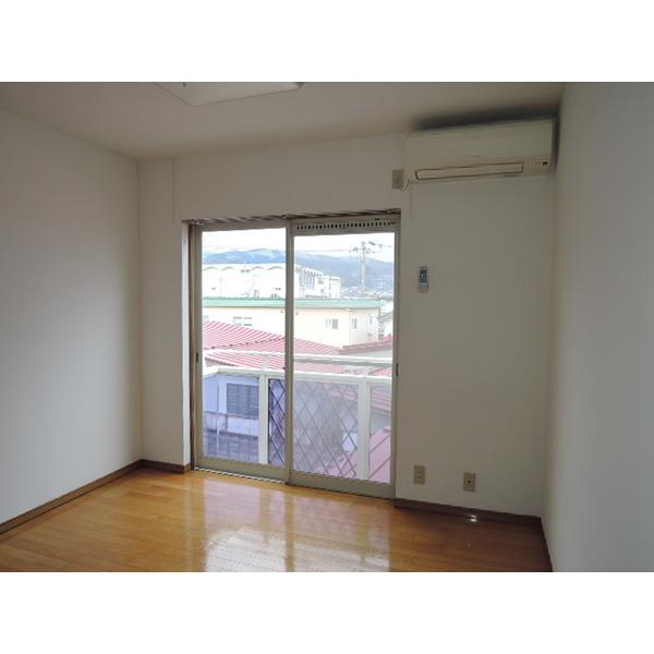 apartment あずま町