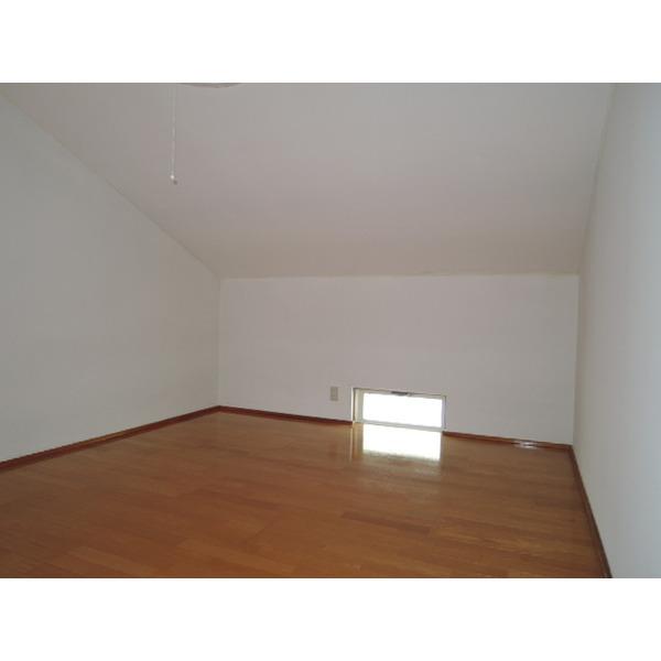 apartment あずま町