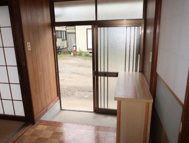 東山形1丁目貸家（5） 玄関