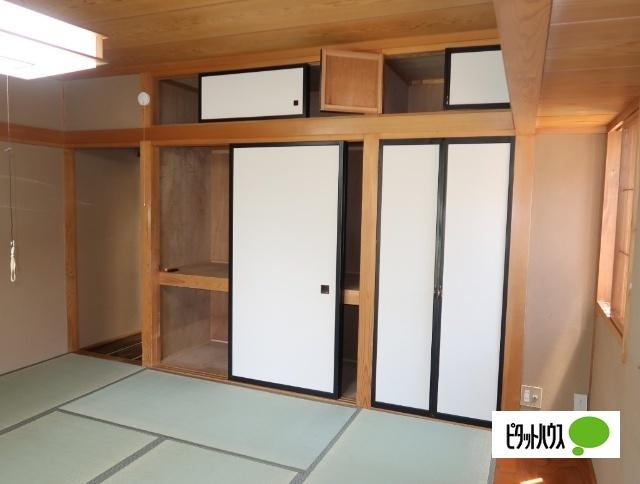 鳥居ケ丘貸家 収納