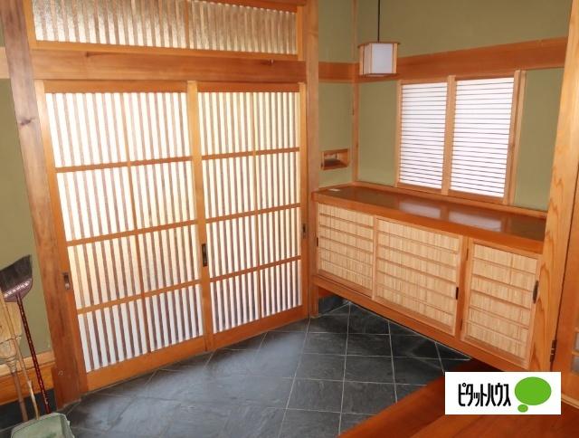 鳥居ケ丘貸家 玄関