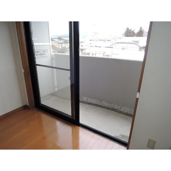 apartment 吉原３丁目