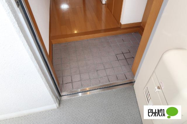 山形市吉原マンション 玄関