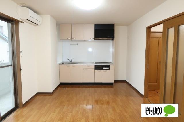 山形市十日町マンション リビング