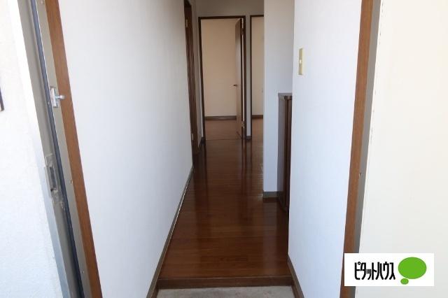 山形市南二番町アパート 玄関