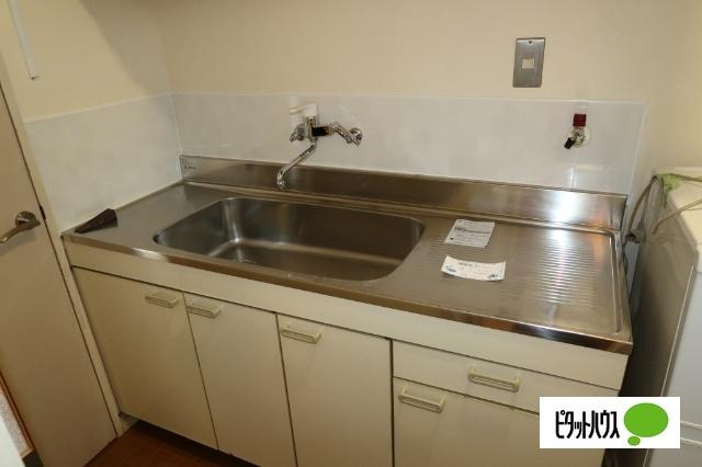 山形市諏訪町アパート キッチン