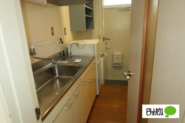 山形市諏訪町アパート キッチン