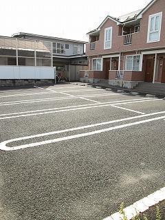 プラシード（201） 駐車場