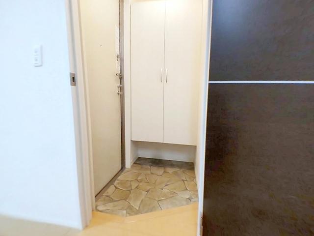 ファミールＪＩＮＢＡ（102） 玄関