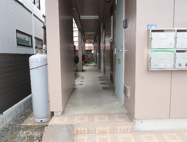 山形市諏訪町アパート エントランス