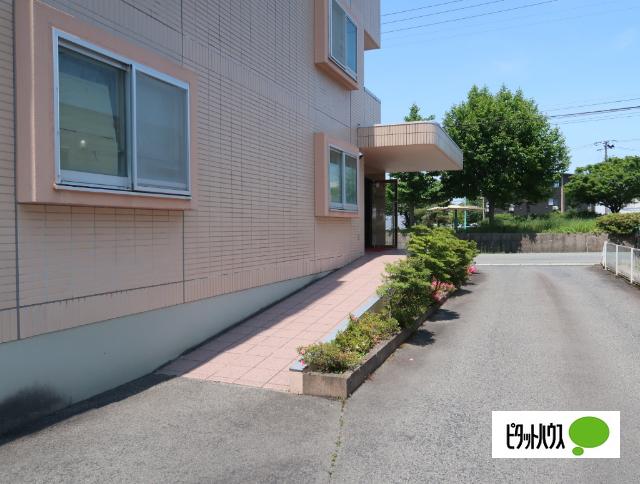 山形市松波マンション エントランス
