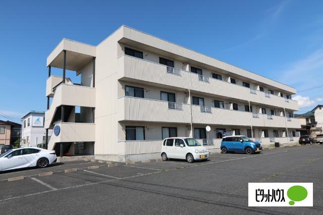 山形駅より徒歩31分 築28年9ヶ月 3階建の賃貸物件
