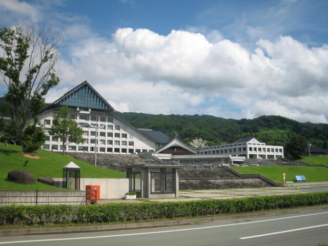 私立東北芸術工科大学：794m