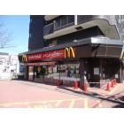 マクドナルド和田町店：169m