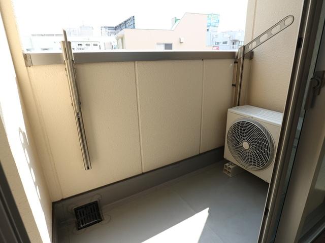 ヴィレッヂ大和東（502） バルコニー