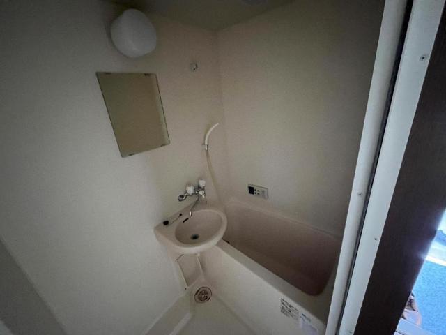 ロズウェルシブヤ 部屋画像