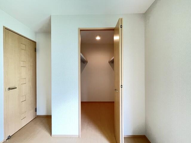 カレッツァⅡ番館（102） 部屋画像