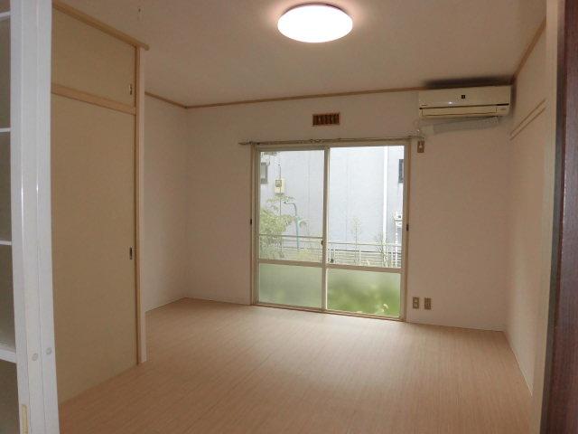 スブニールＥ棟（102） 室内