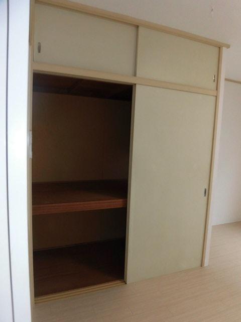 スブニールＥ棟（102） 収納