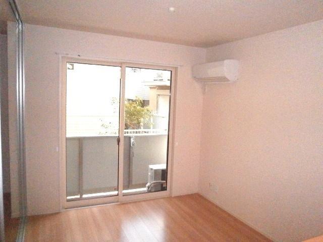 D'ivertente(ﾃﾞｨﾍﾞﾙﾃﾝﾃ)（101） 部屋画像