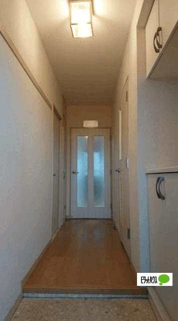 サンプラザ湘南（702） 玄関