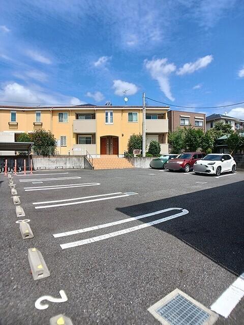 サンプルメリア（101） 駐車場