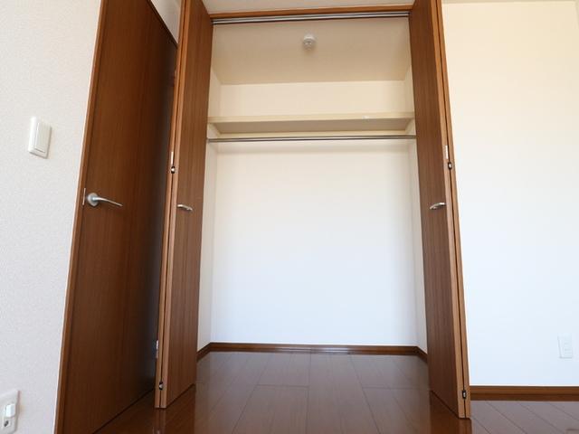 ウェルデンス東林間（302） 玄関