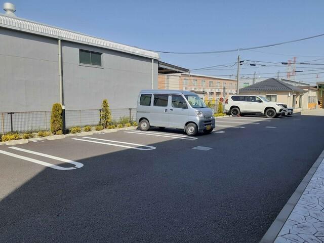 デスパシオ（304） 駐車場