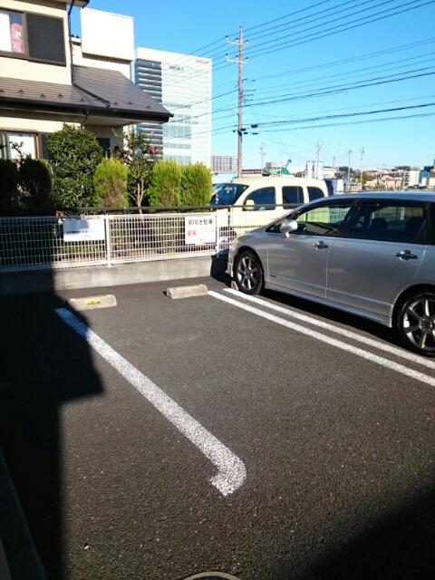 カーサ・リブラⅡ（101） 駐車場