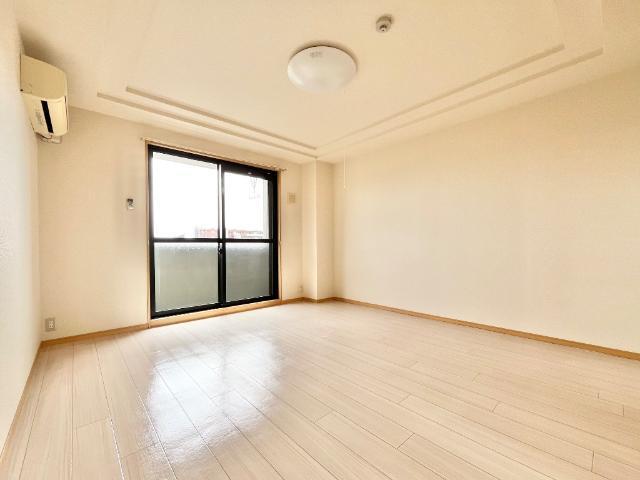 ビオラ 部屋画像