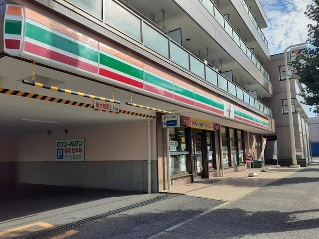 セブンイレブン：114m