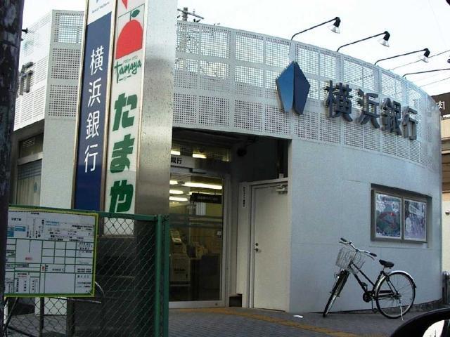 横浜銀行：730m