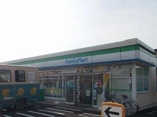 ファミリーマート：400m