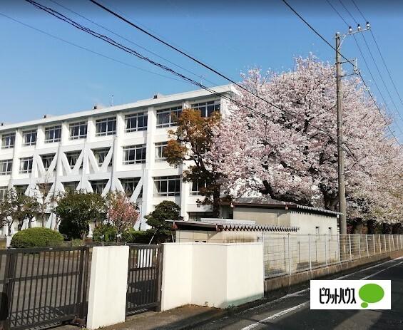 藤沢市立湘南台小学校：634m