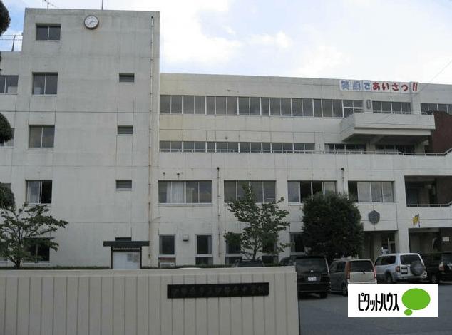 伊勢原警察署：1331m