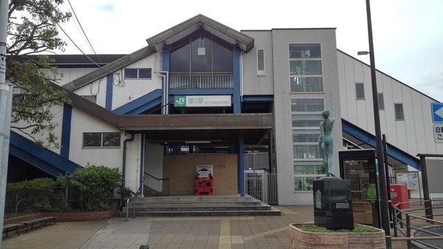 寒川駅：1200m