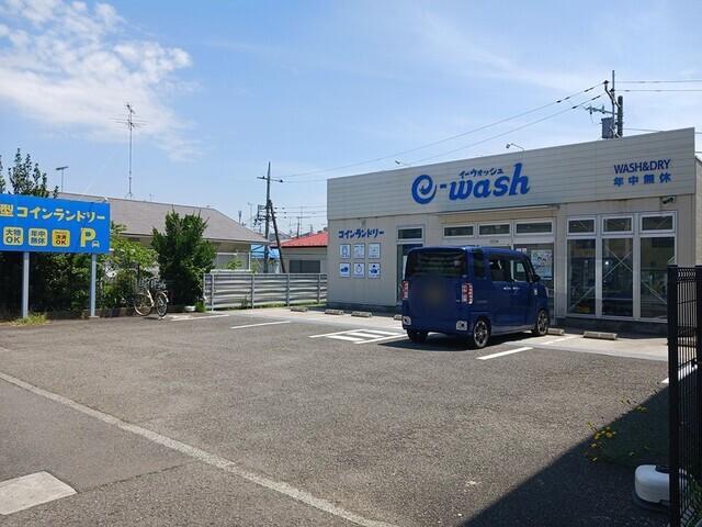 コインランドリー：164m