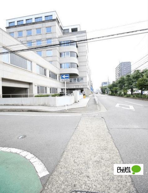 特定医療法人仁厚会仁厚会病院：296m