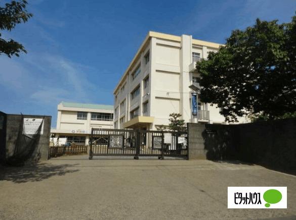 茅ヶ崎市立小和田小学校：835m