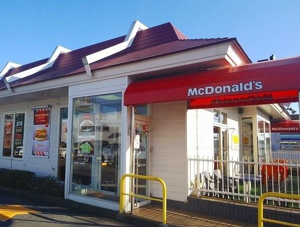 マクドナルド１２９山際店：1100m