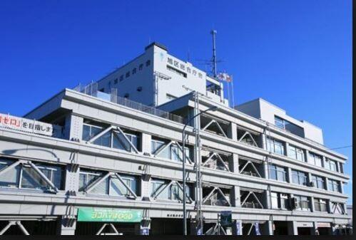 横浜市旭区役所：832m