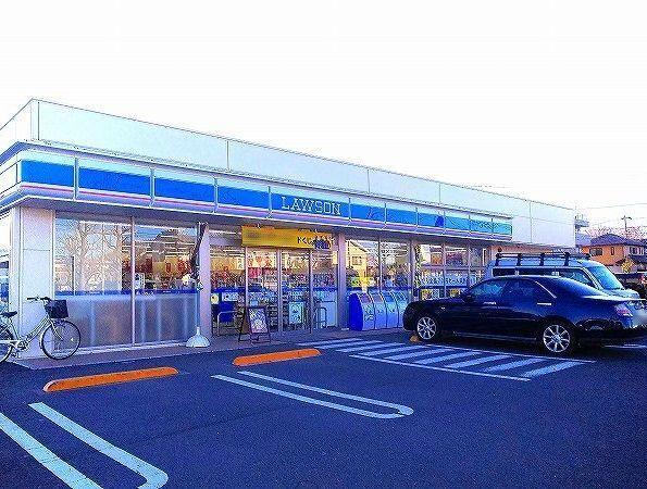ローソン愛甲西店：140m