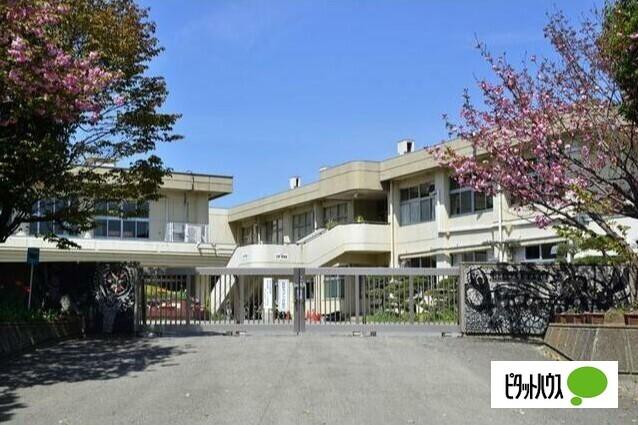 海老名市立今泉中学校：1026m