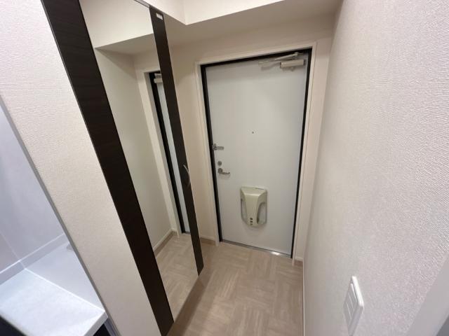 ヴィラ　アズールA 玄関