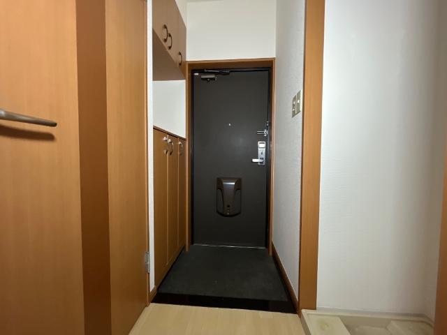フローラーリア湘南 玄関